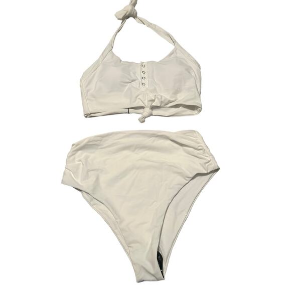 NWT Zaful Women's Two Piece White Swimsuit Bikini Ties Halter Size Medium/6 - Picture 1 of 7